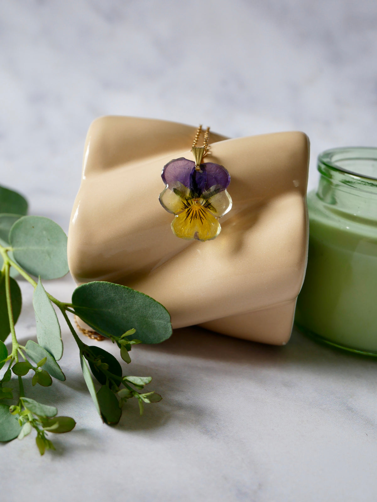 Collier pensée jaune/violet