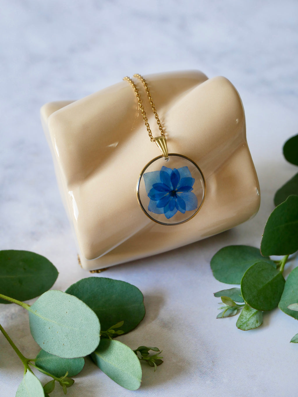 Collier hortensia cercle