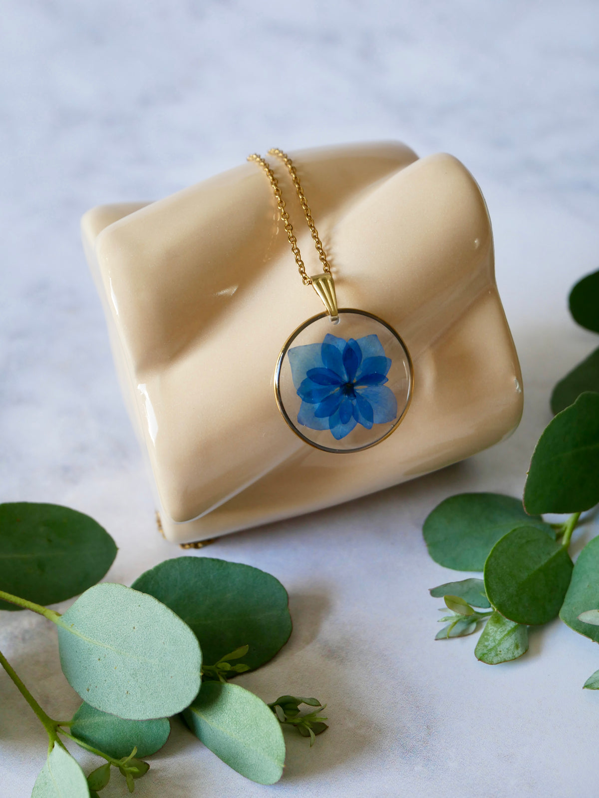 Collier hortensia cercle