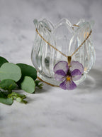 Collier pensée rose